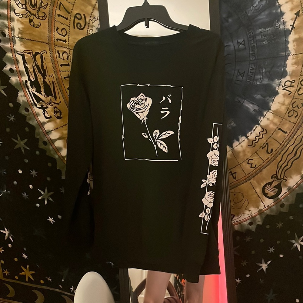 Sweatshirt
